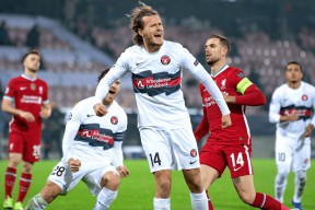 华体会体育-波尔图狂胜，利物浦狼狈脱身的简单介绍