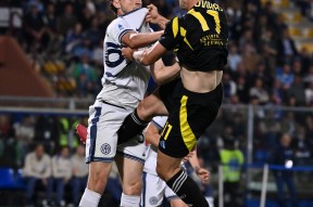 华体会体育-场上悬念重重的国际足球赛事即将拉开帷幕的简单介绍